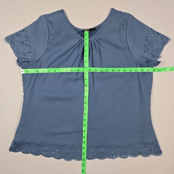 Mikarose Blue Eyelet Hem Short Sleeve Blouse Women’s XXL Modest Feminine Top - Picture 8 of 12